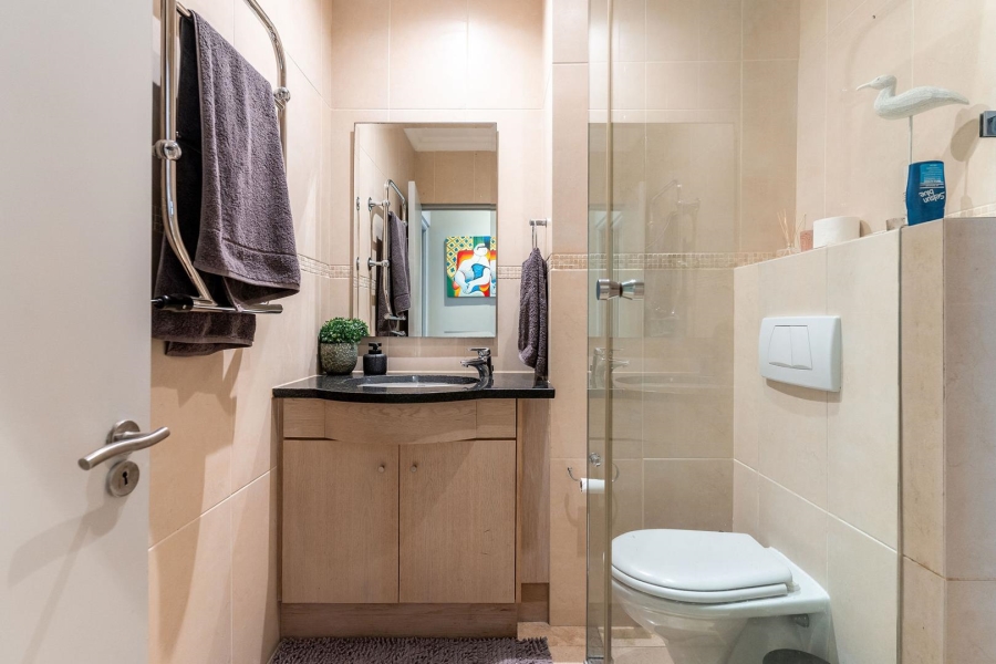 2 Bedroom Property for Sale in Mouille Point Western Cape